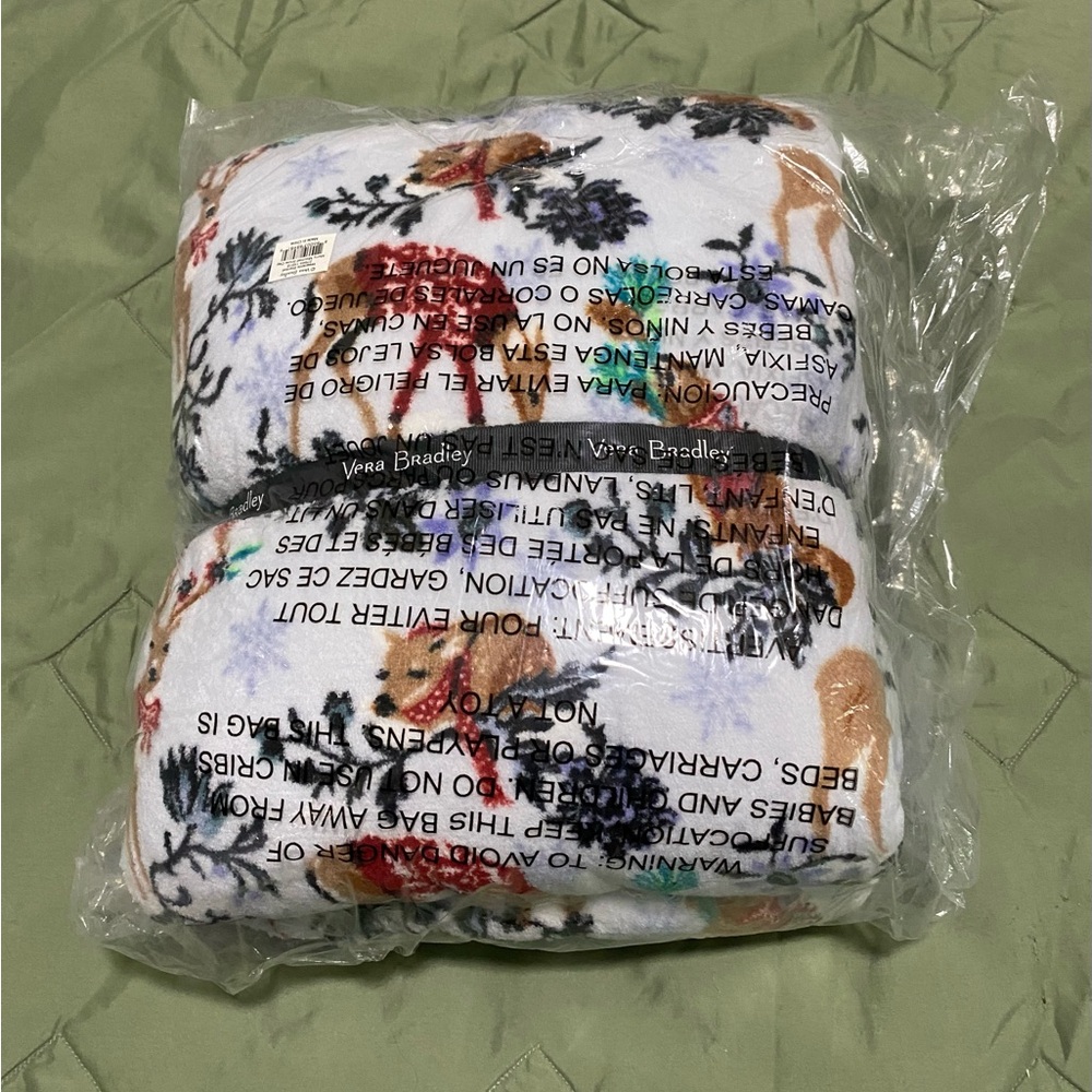 Vera Bradley MERRY MISCHIEF SNOW DAY Fleece Blanket/Throw